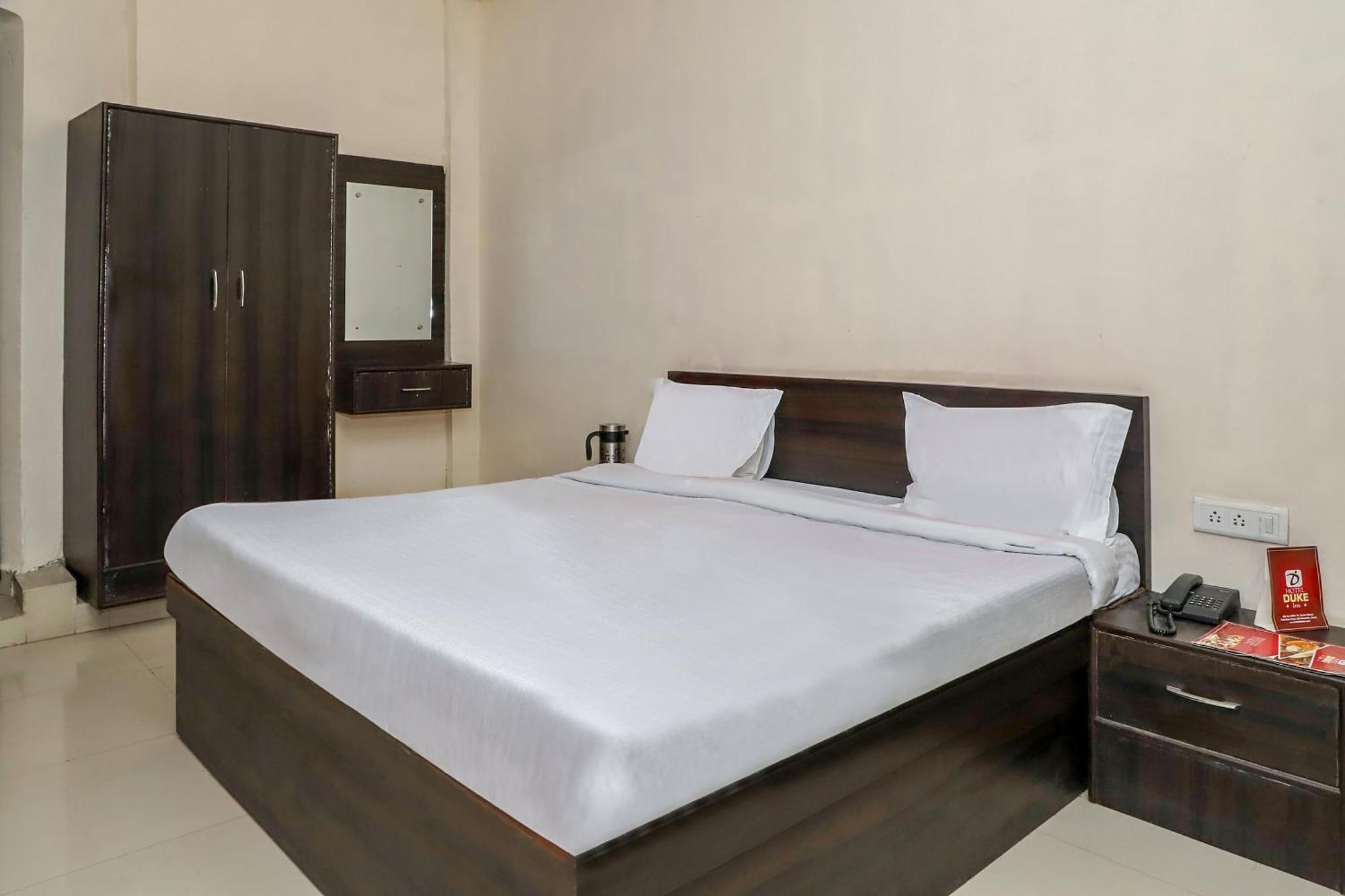 Oyo Hotel Duke Inn Jhansi Bagian luar foto