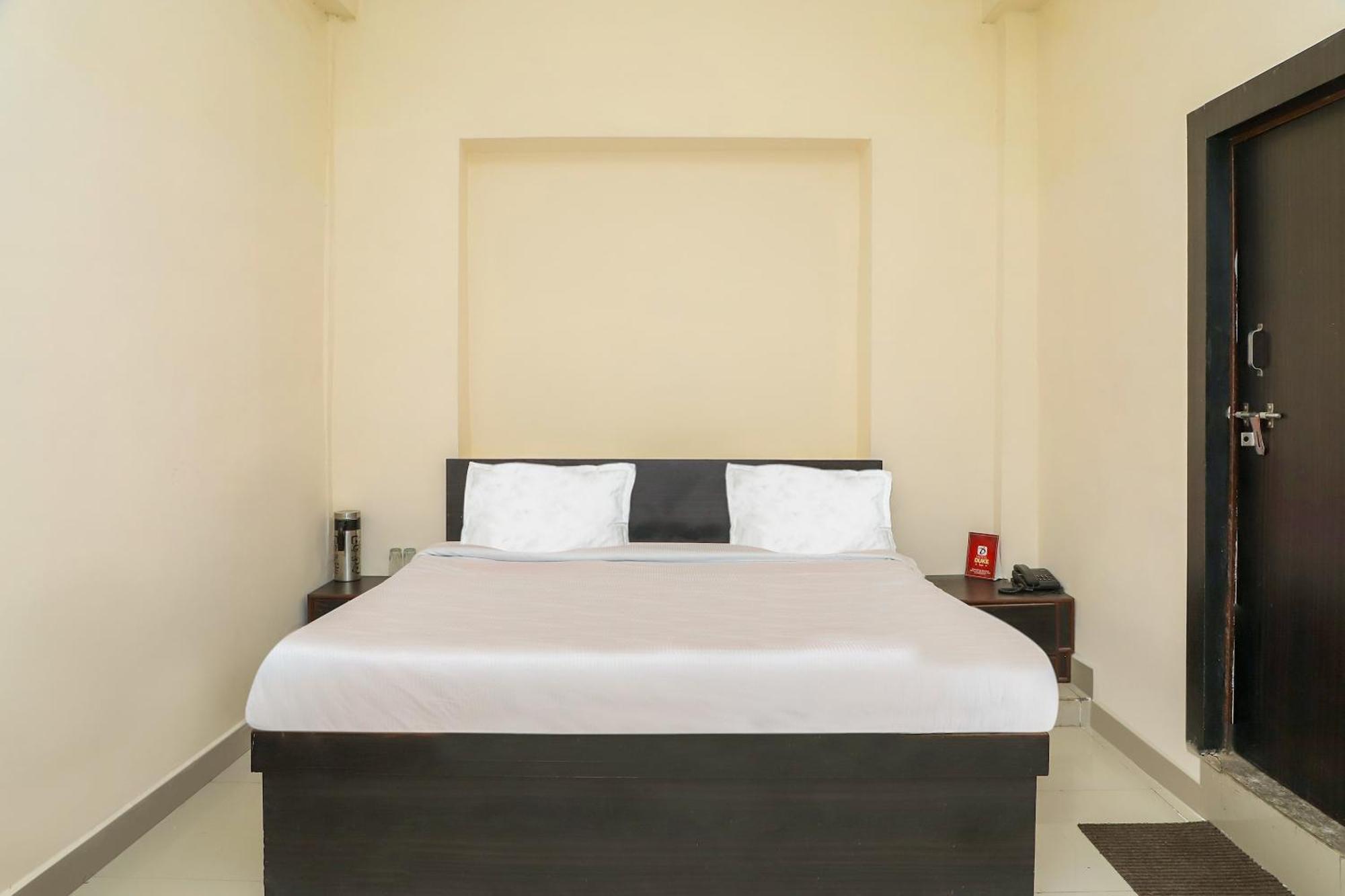 Oyo Hotel Duke Inn Jhansi Bagian luar foto