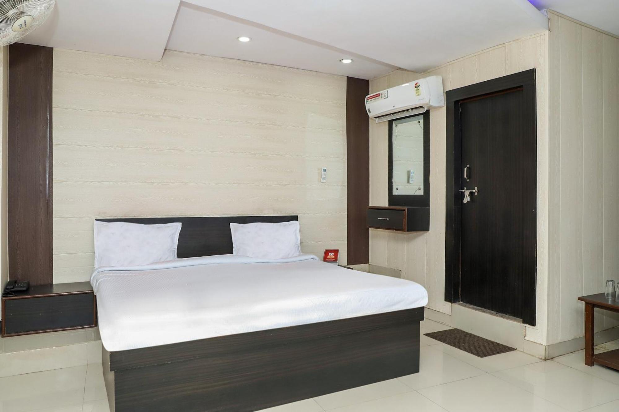 Oyo Hotel Duke Inn Jhansi Bagian luar foto